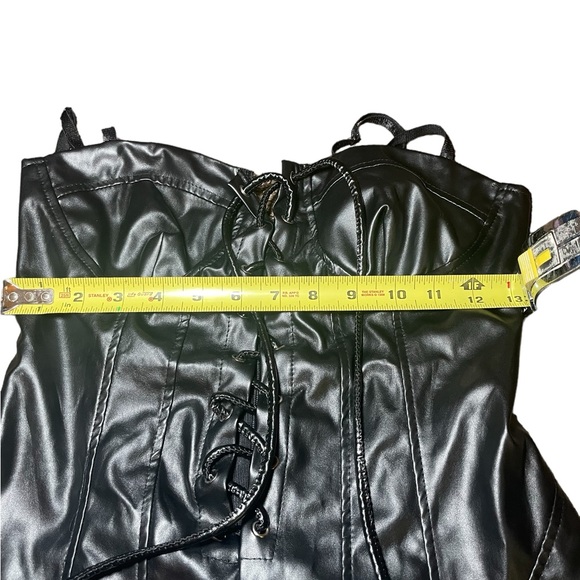 GOTHIC LACE UP MINI DRESS - Picture 8 of 8